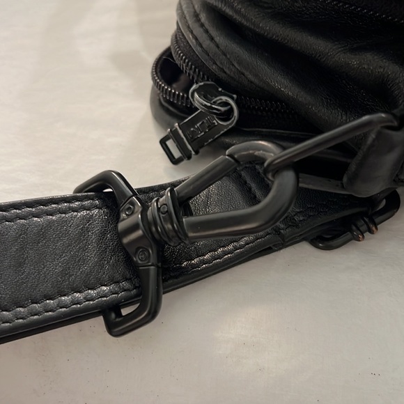 TUMI Large Vintage Travel Computer And Messenger Bag - Picture 10 of 11